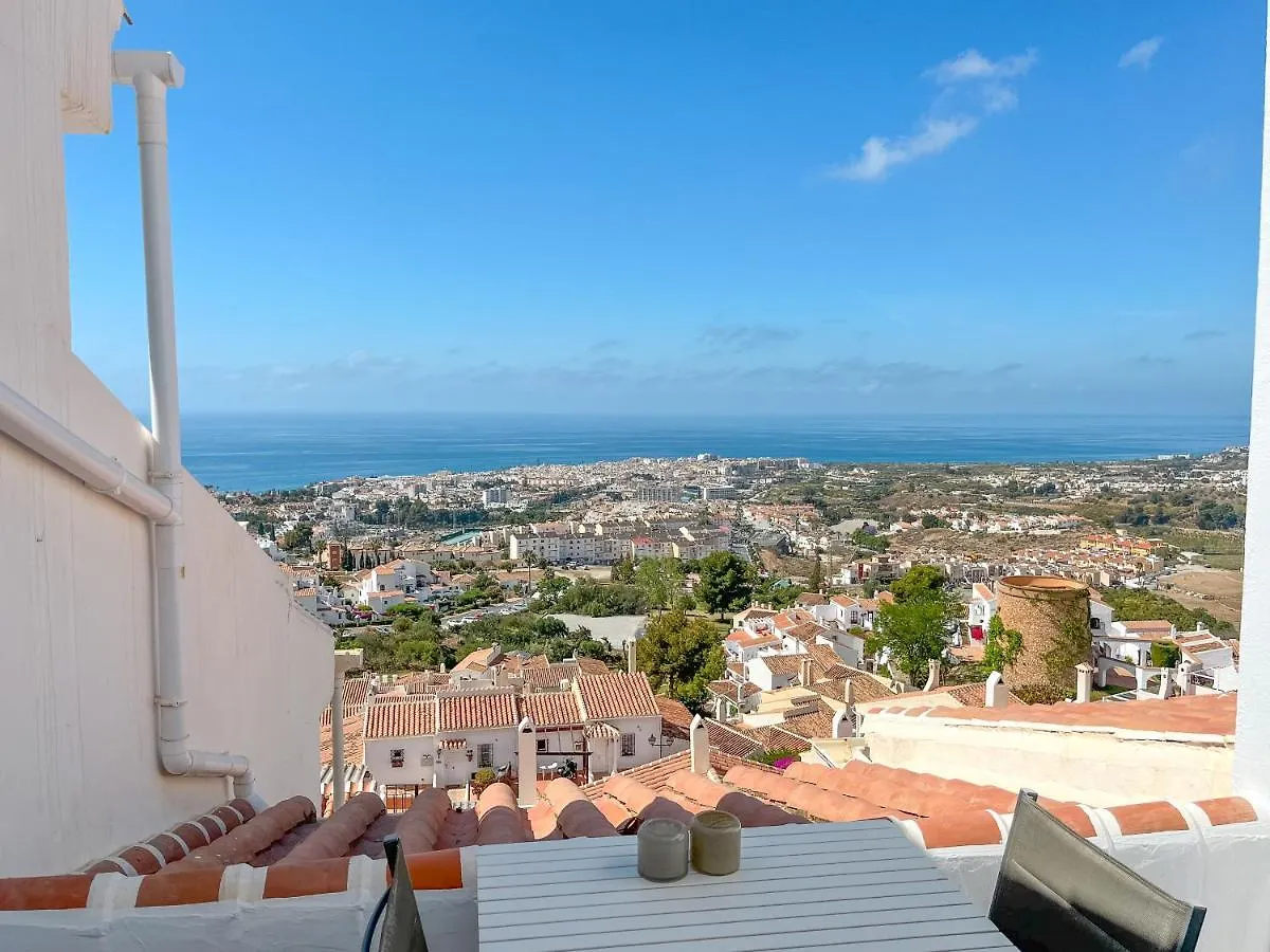 Exclusive Apartment With Nerjas Biggest Pool 0*, Nerja Spagna