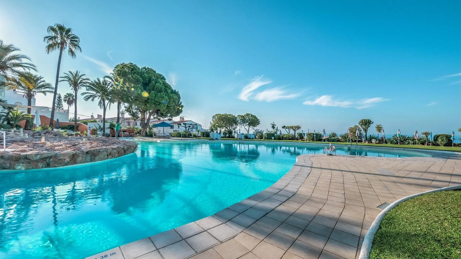 Exclusive Apartment With Nerjas Biggest Pool Spagna